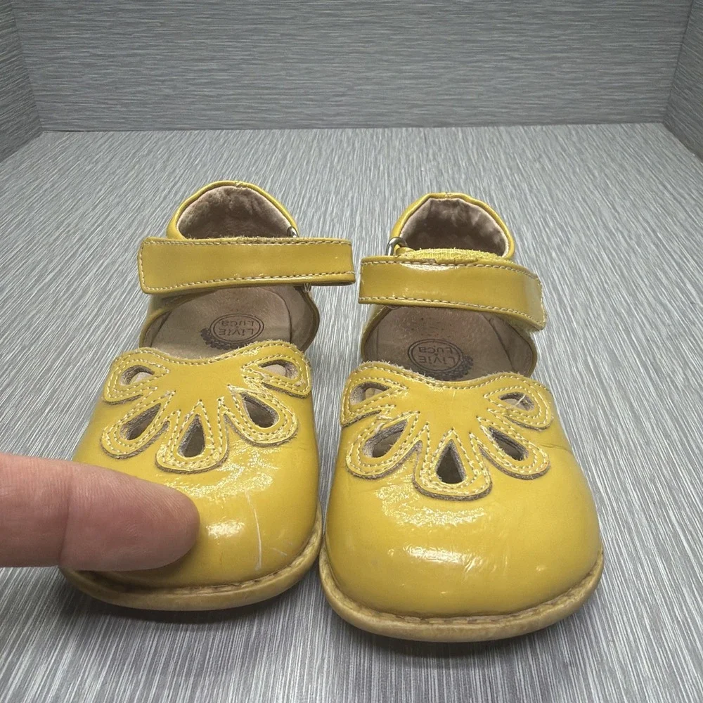 Livie & Luca Girls‎ Patent Leather Mary Jane Shoes Yellow Size 8